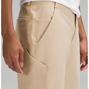 New Lululemon  with Tag  Utilitech  Carpenter  pants